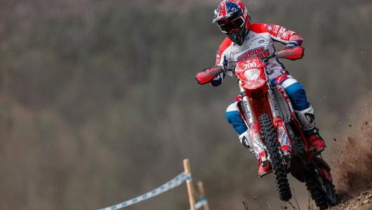 Steve Holcombe at 2022 ISDE. - Metzeler
